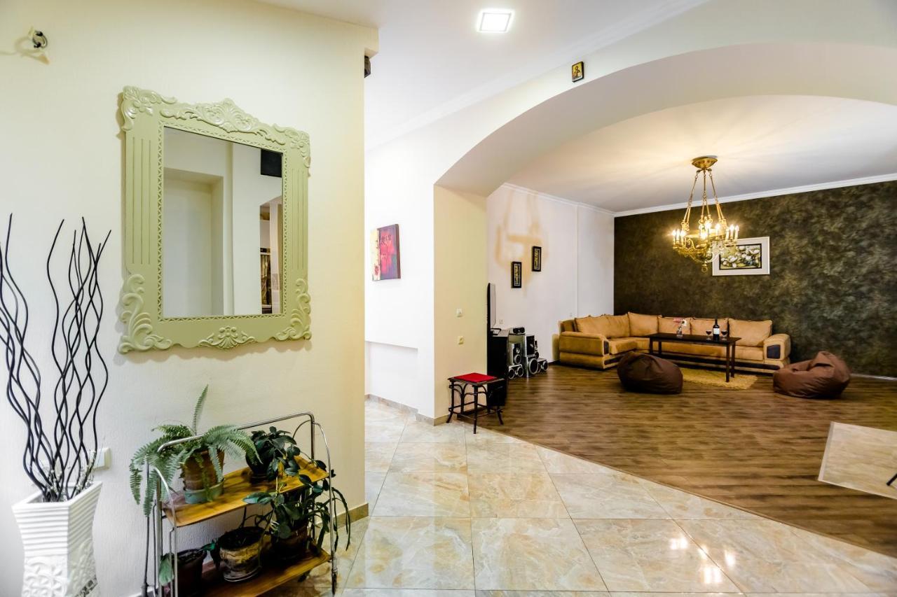 Comfortable House On Marjanishvili Tbilisi Exterior foto