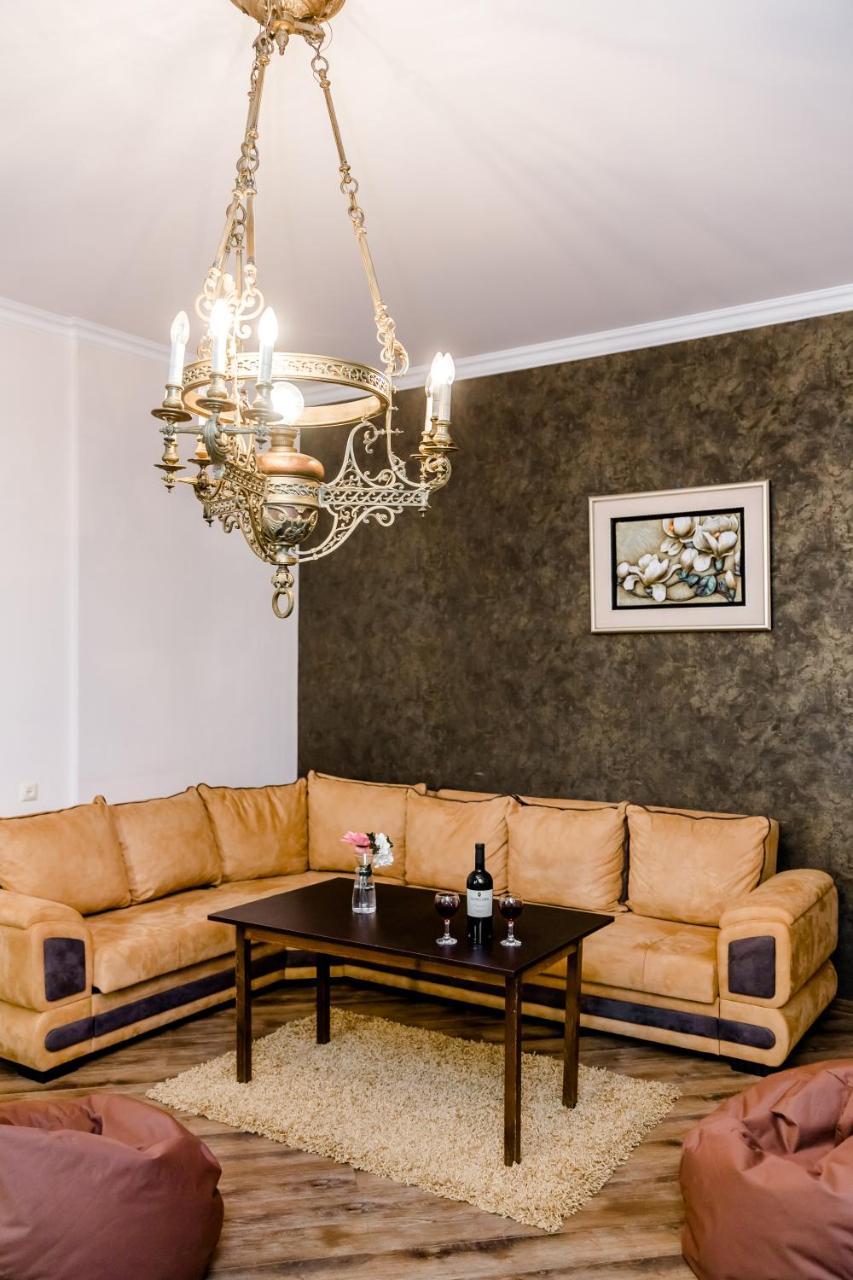Comfortable House On Marjanishvili Tbilisi Exterior foto