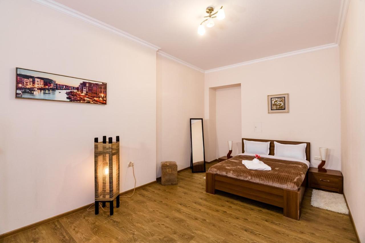 Comfortable House On Marjanishvili Tbilisi Exterior foto