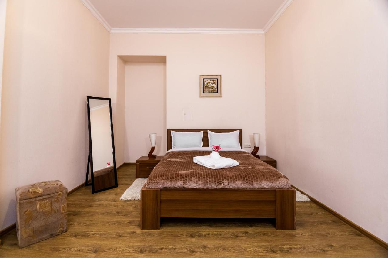 Comfortable House On Marjanishvili Tbilisi Exterior foto
